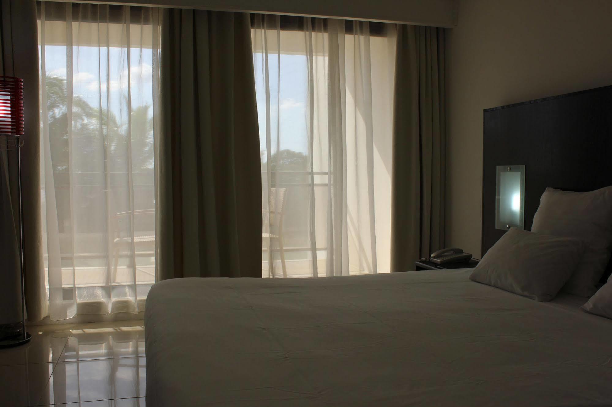 Hotel Le Saint Denis Dış mekan fotoğraf